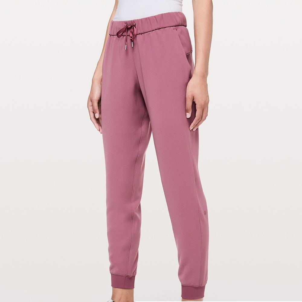 Lululemon On The Fly Jogger - Misty Merlot -Size 6 - Picture 2 of 5